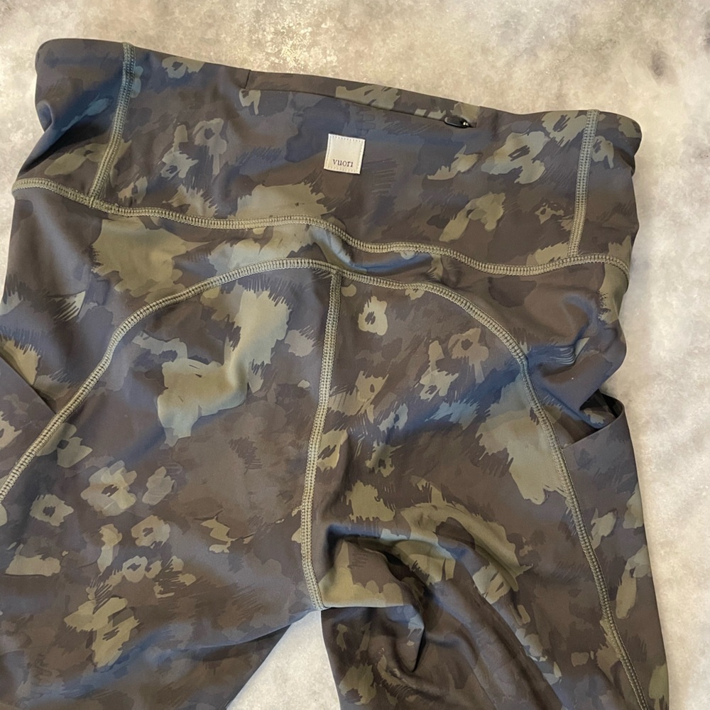 Vuori leggings like new